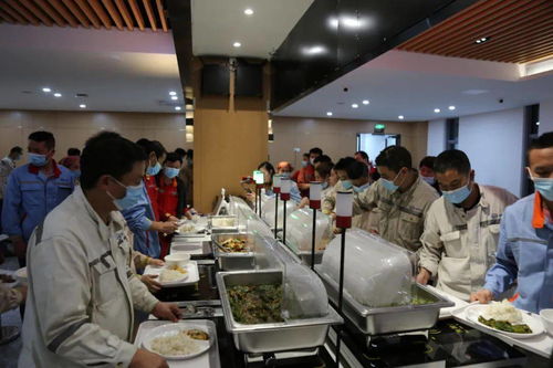 箱厂智慧餐厅开业 智能取餐健康饮食